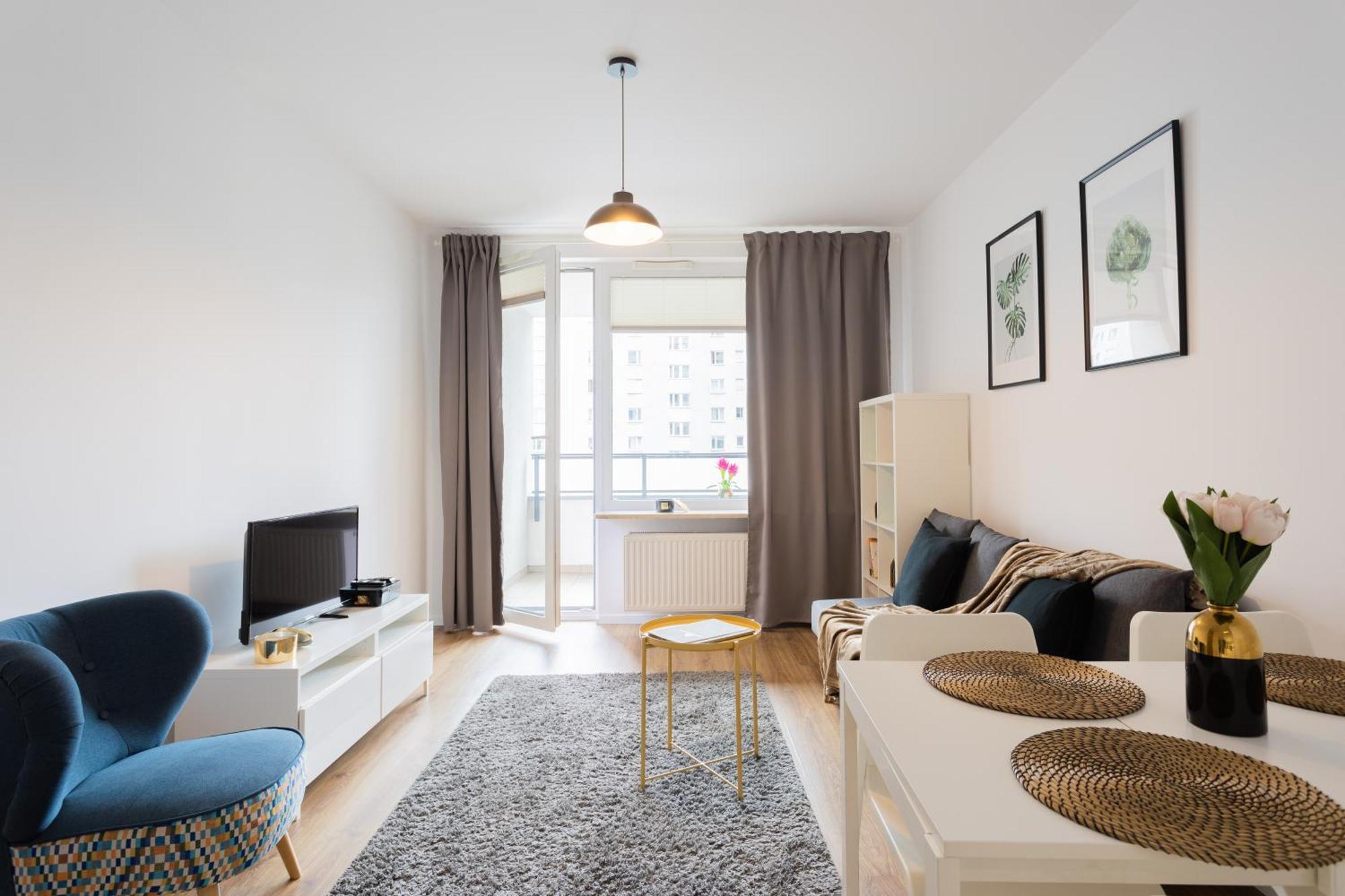 Golden - Big And Bright Stylish - Center - Pereca Apartment *